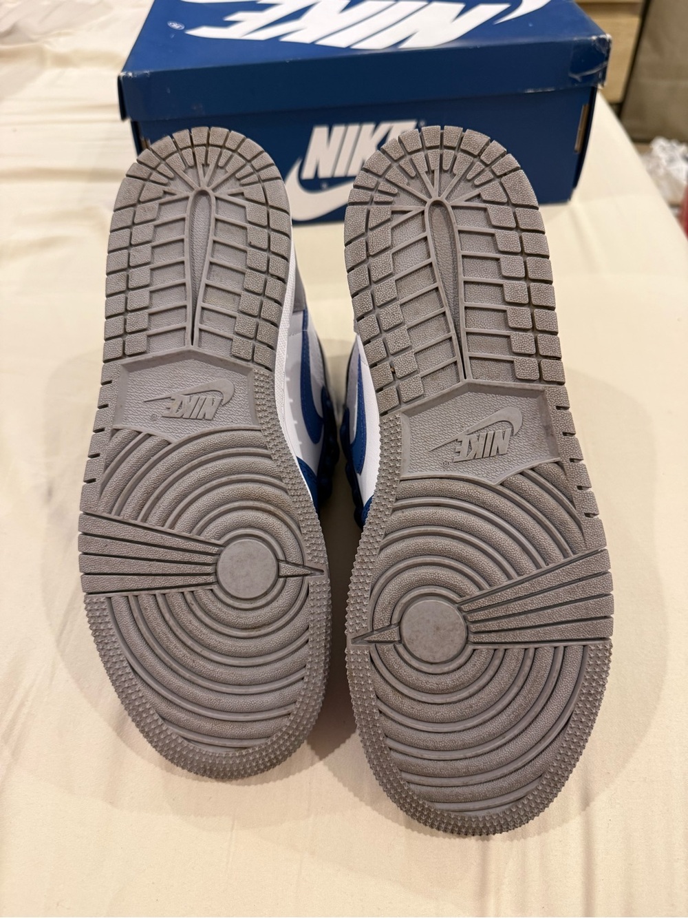 Nike Air Jordan 1 High White Blue Gray - Picture 7 of 9